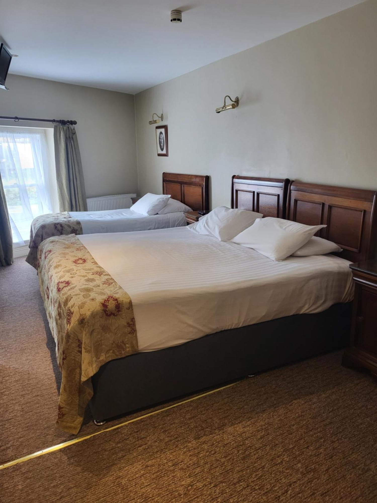 Jbs Bar & Guest Accommodation Kilkenny Zimmer foto