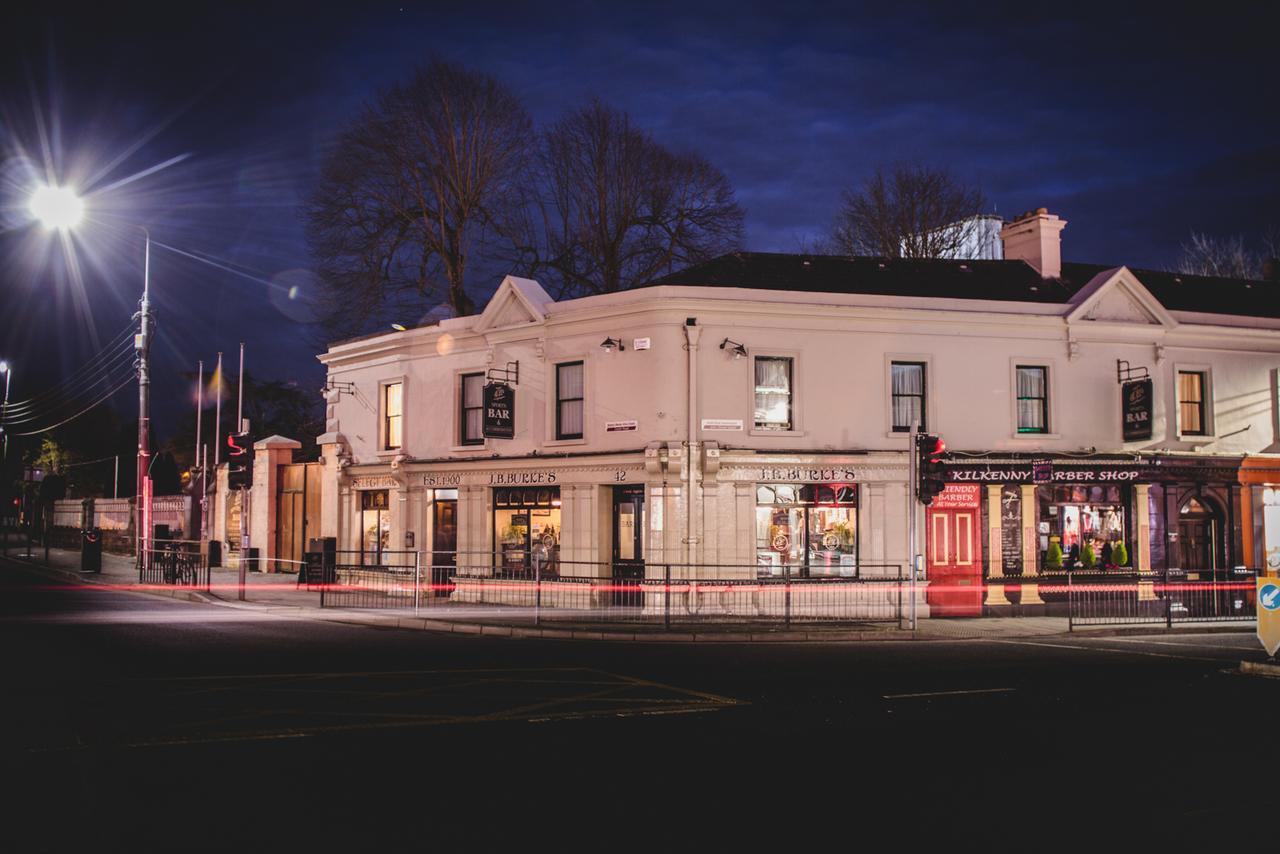 Jbs Bar & Guest Accommodation Kilkenny Exterior foto